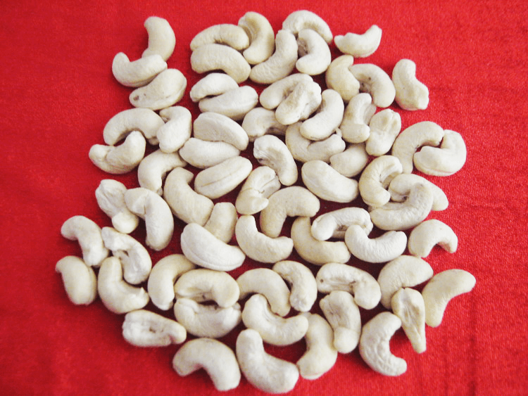 Cashew Nut WW240 - Price: 3.1 USD/LB FOB HCM